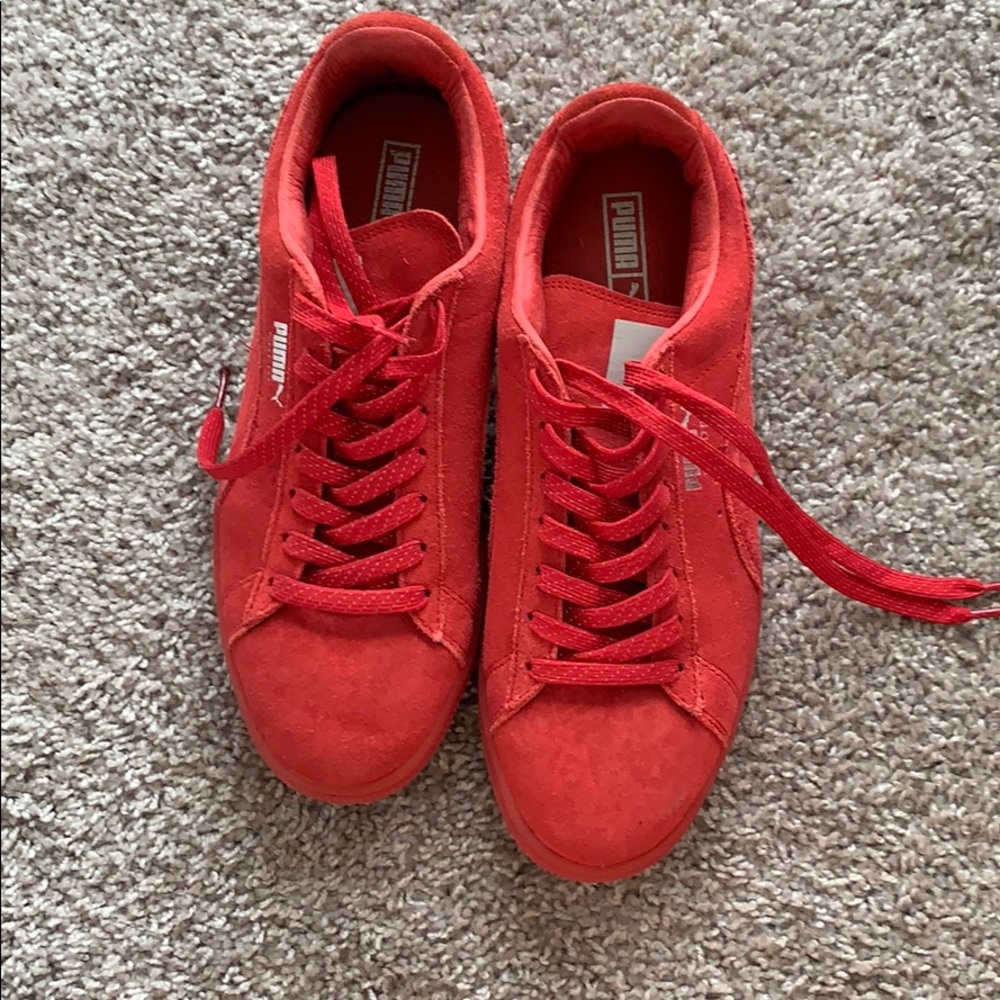 Red Pumas - Picture 2 of 3